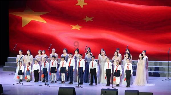 女的穿紫色跟红色选哪个?-智能问答平台,快速获取准确答案